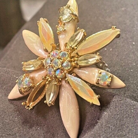 Erickson Beamon Rocks Statement Flower Ring Size 6 #205217186708 - Picture 3 of 6